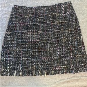 Cute knit mini skirt.